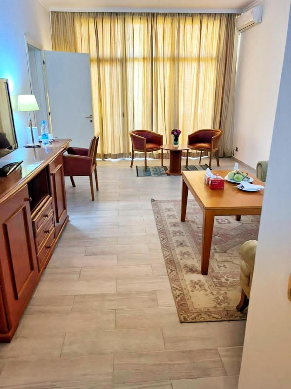 L'Amitie Hotel Нджамена Екстер'єр фото